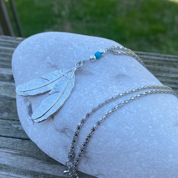 Feather Necklace silver tone turquoise bead NPRA 18” chain - Picture 4 of 11
